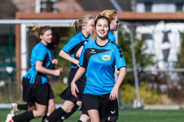Bild 123 - B-Juniorinnen SV Henstedt-Ulzburg - MTSV Olympia Neum�nster : Ergebnis: 0:4